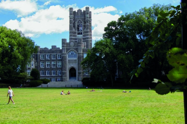 FORDHAM UNIVERSITY - THE BIG APPLE EXPERIENCE